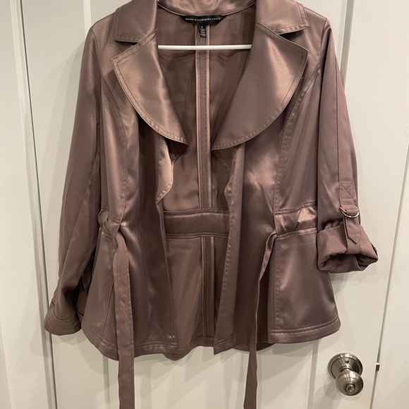 Size 2 WHBM Jacket - Picture 11 of 11